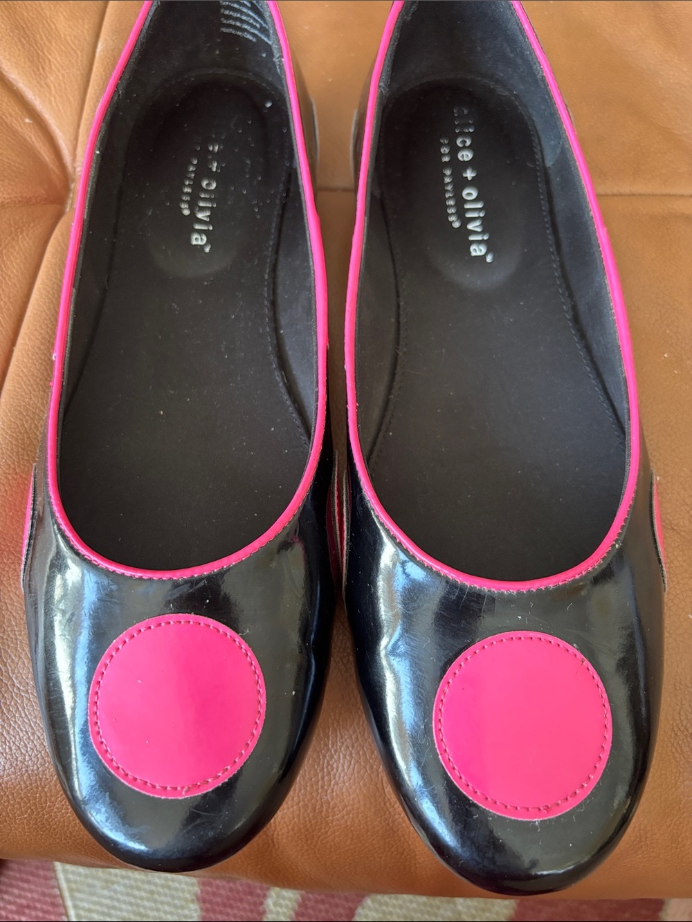 Alice + Olivia Black Patent Ballet Flats with Hot Pink Trim and Toe Circles
